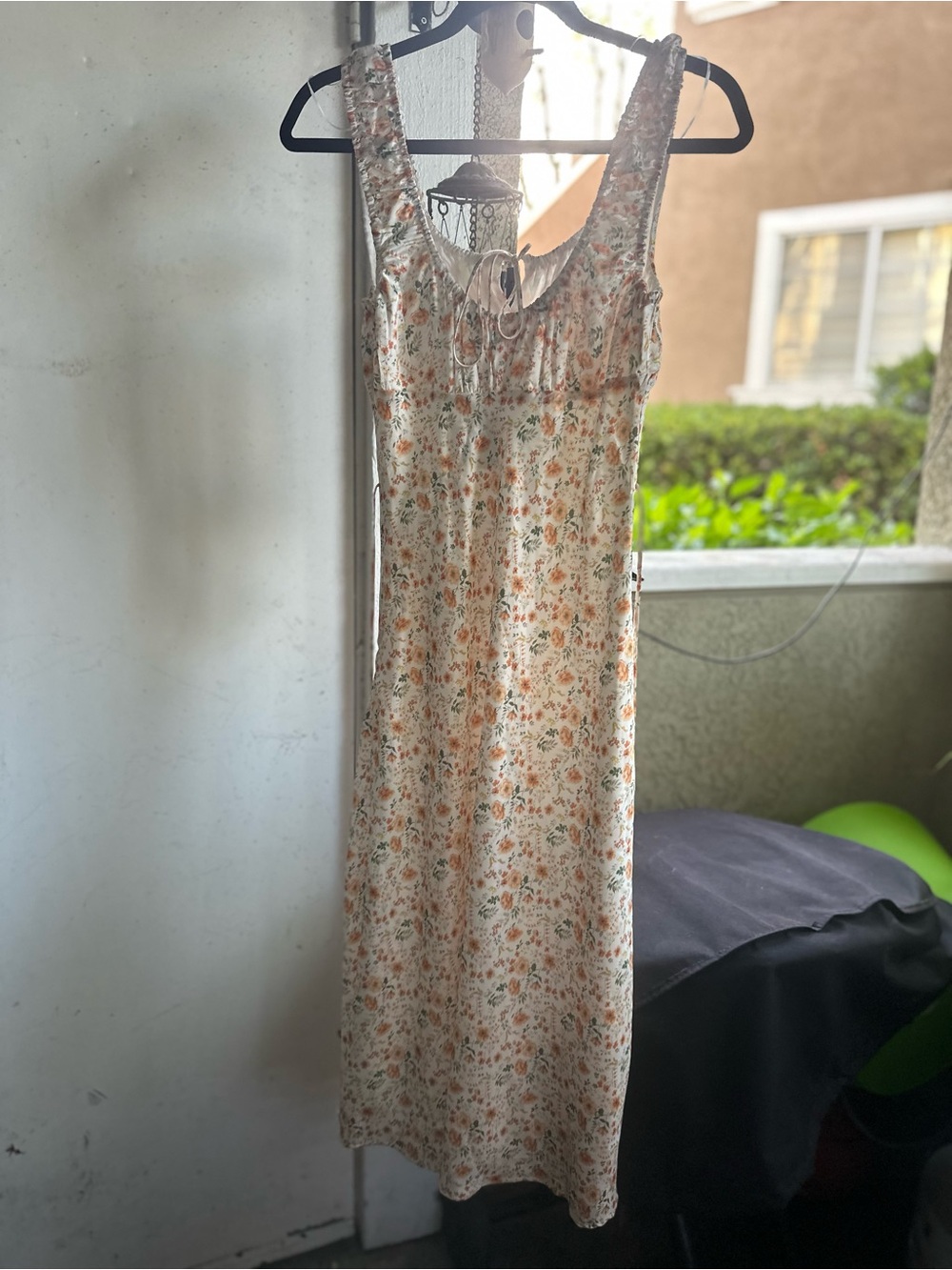 Cotton Candy LA ditsy floral midi/maxi dress Small New
